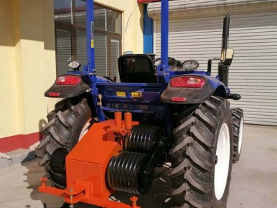 12噸液壓支腿四輪卷?yè)P(yáng)機(jī) 電力放線牽引工具