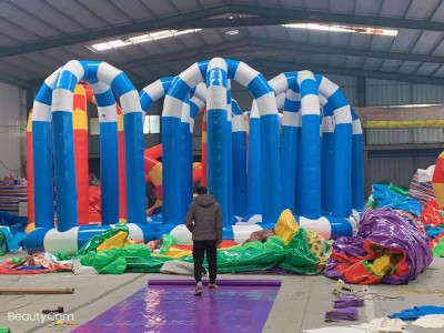 網(wǎng)紅戶外兒童充氣蹦極閉氣彈跳床廣場(chǎng)公園擺攤小型彈跳床游樂(lè)設(shè)備