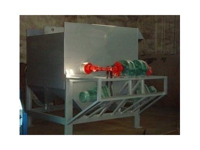 鞏義鉑思特砂金提取金的設(shè)備，振動(dòng)選金溜槽，砂金礦尾礦回收金