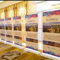 西安門(mén)型展架,西安戶(hù)外抗風(fēng)展架,彈簧掛畫(huà)架,西安門(mén)形展示架