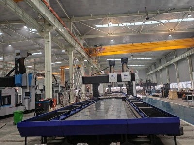 16米動(dòng)臺(tái)龍門，激光切割底座加工神器