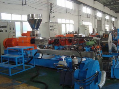 氧化鋅造粒機(jī)、氧化鋅母粒造粒機(jī)