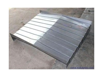 鑫翔機(jī)床廠家直銷各種型號(hào)，鋼板防護(hù)罩，風(fēng)琴防護(hù)罩。