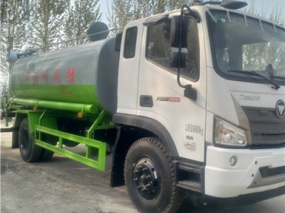 福田灑水車園林綠化大型運(yùn)水車廠家價(jià)格一輛多少錢
