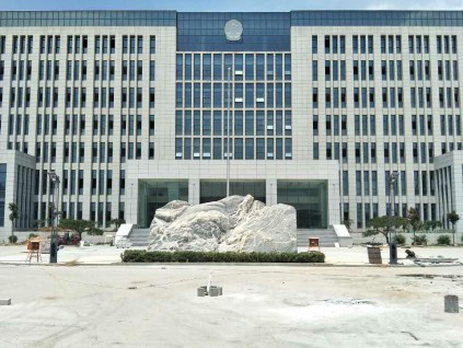 泰安億佳學(xué)校旗桿管理的有效措施