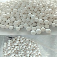 高品質(zhì)干燥機(jī)專用氧化鋁3-5mm 4-6mm