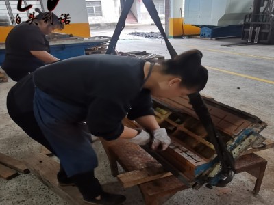 車銑刨磨鏜床加工中心數(shù)控機(jī)床刮研鏟刮鏟花維修精度修理恢復(fù)