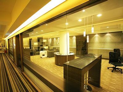 石家莊二手商場(chǎng)設(shè)備回收公司整體收購(gòu)倒閉停業(yè)商場(chǎng)物資廠家