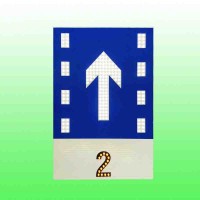 車道行駛方向標志牌 直行車道標志牌 led分道標志牌廠家